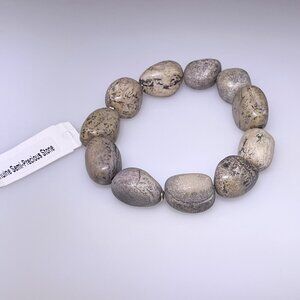 Jasper nugget bead bracelet, NWT, elastic cord